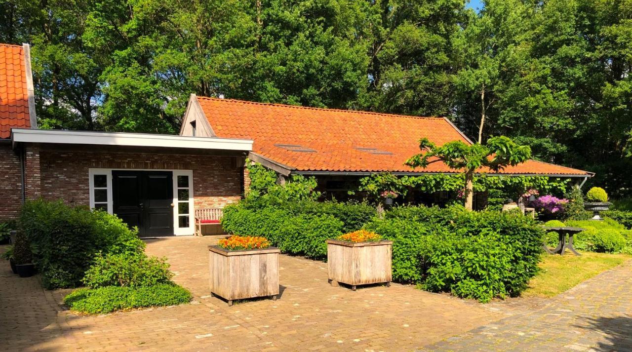 Bed and Breakfast Sloapmuts Oud-Ootmarsum Екстер'єр фото