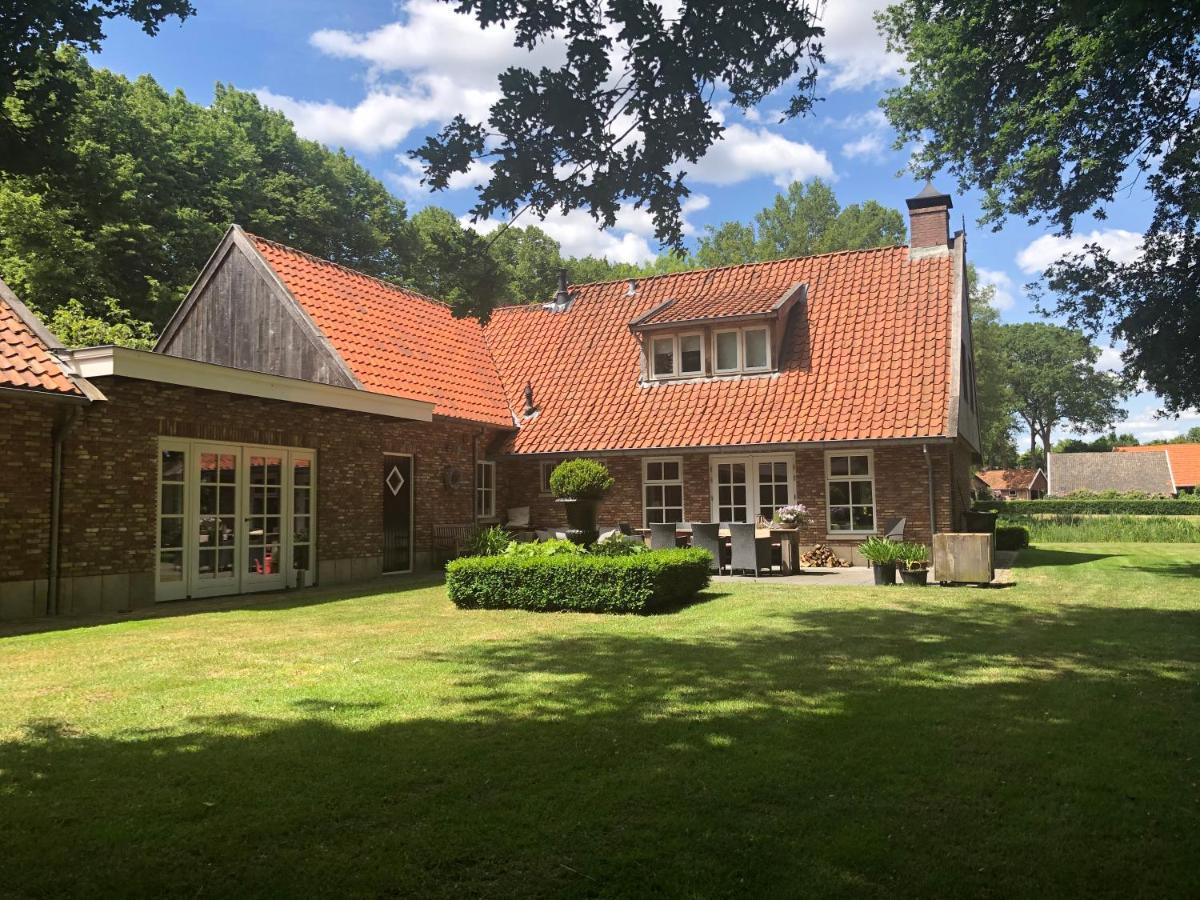 Bed and Breakfast Sloapmuts Oud-Ootmarsum Екстер'єр фото