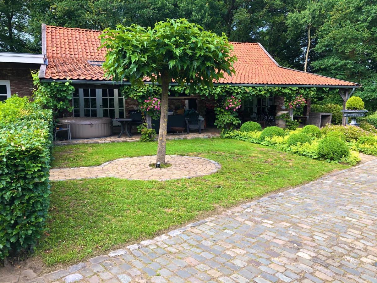 Bed and Breakfast Sloapmuts Oud-Ootmarsum Екстер'єр фото